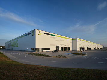 HGL triples area in HelloParks Maglód megapark