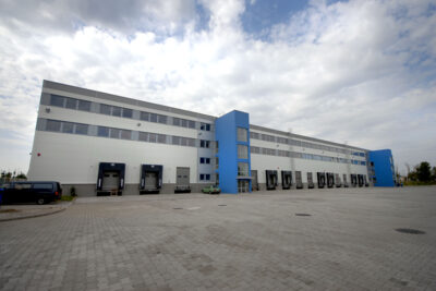 Warehouses to let in 1