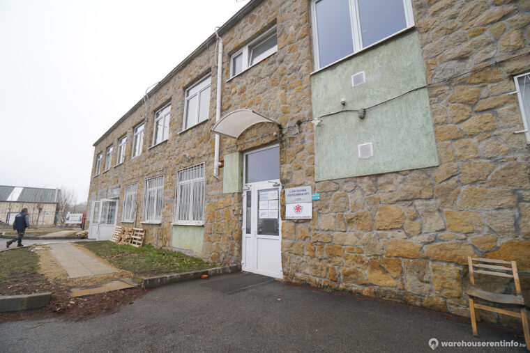 Warehouses to let in Log1