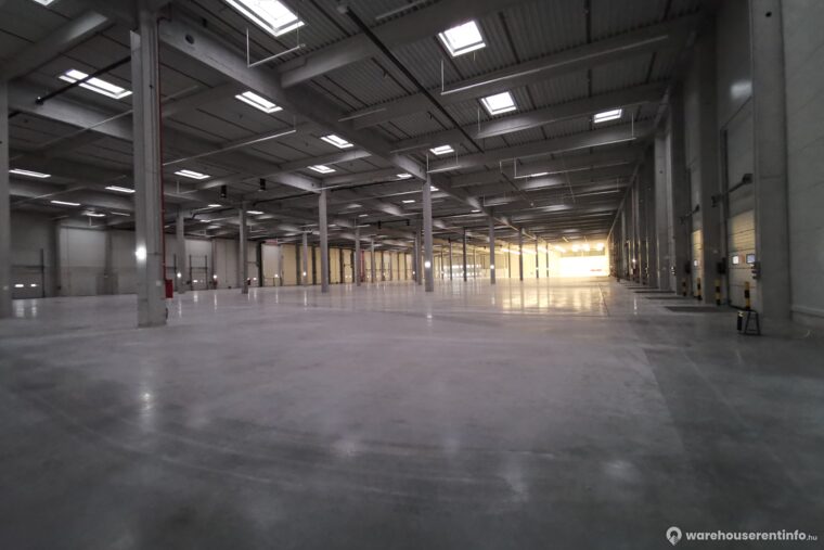 Warehouses to let in PARK 15