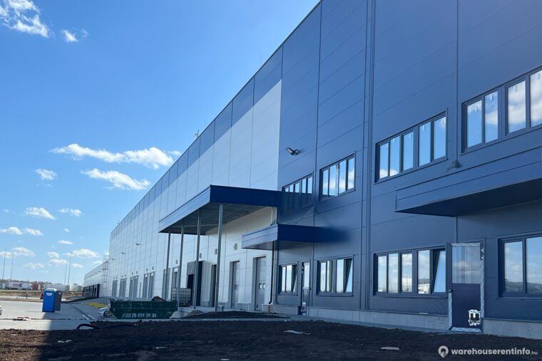 Warehouses to let in Komplex raktárlogisztika - Waberer's Ecser Logisztikai Park