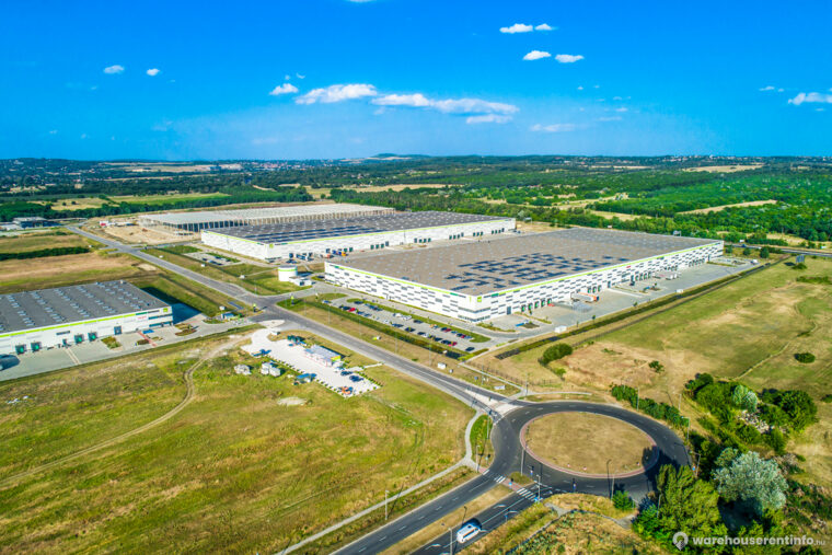 Warehouses to let in HelloParks Fót - Budapest North