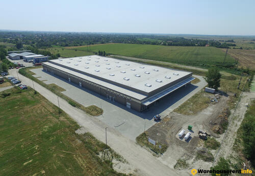 Warehouses to let in MetLog Alba