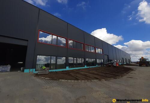Warehouses to let in SCH csarnok