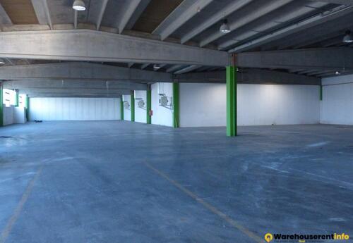 Warehouses to let in CGL Pécs (2.010 m2) kiadó egység