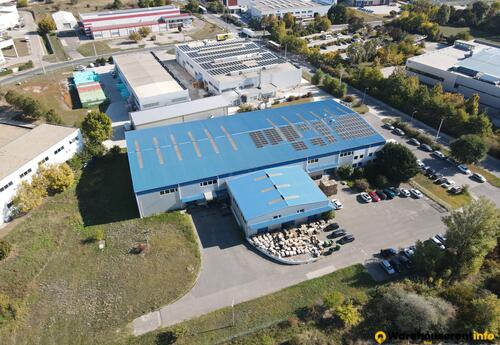 Warehouses to let in Industrial property for sale in Szigetszentmiklós