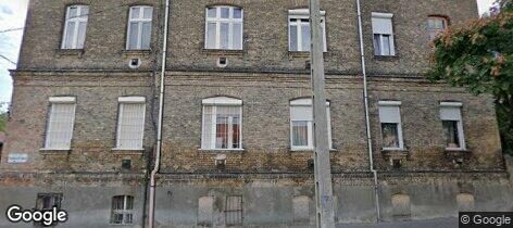 Street View: Lurdy Raktárbázis