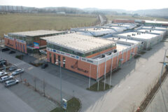 Warehouses to let in G.L.Outlet_RAKTÁR