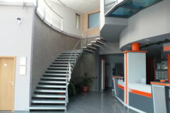 Warehouses to let in BB Warehouse with HeadOffice