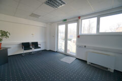 Warehouses to let in Log2