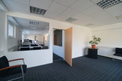 Warehouses to let in Log2