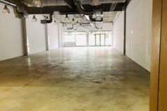 Warehouses to let in G.L.Outlet_RAKTÁR