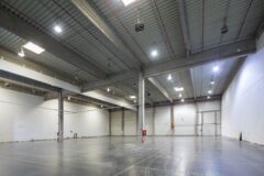 Warehouses to let in C-Moll