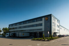 Warehouses to let in Airport City logisztikai park