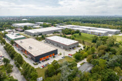 Warehouses to let in Login Business Park