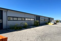Warehouses to let in Nagykanizsán speciális Li-ion akkumulátor tárolására kialakított raktár