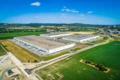 Warehouses to let in HelloParks Páty - Budapest West