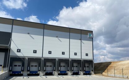 Developer NIPÜF delivers new warehouse in Pécs